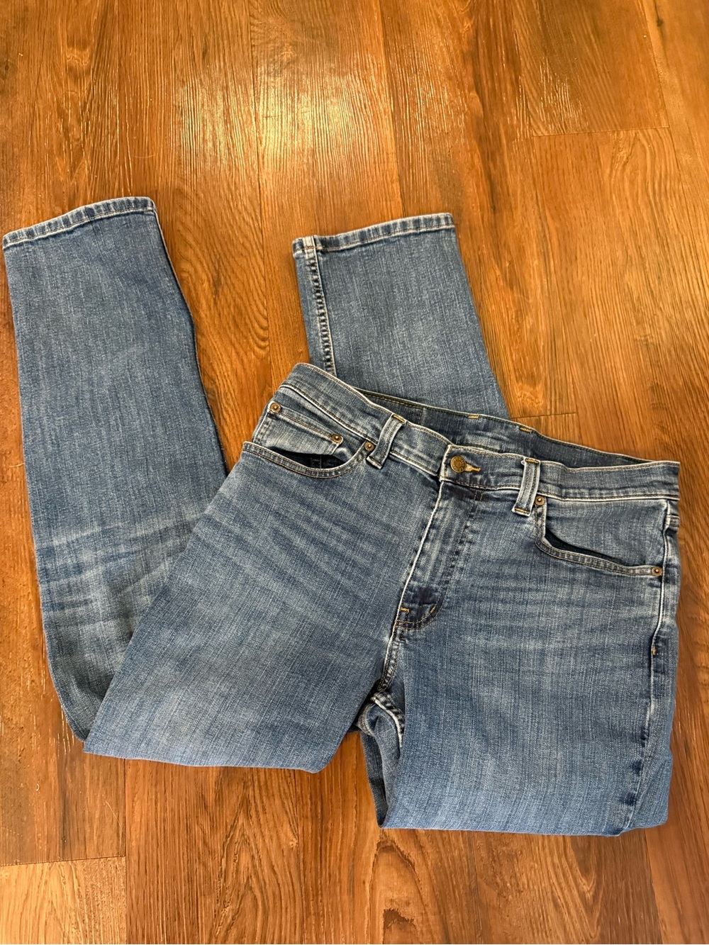 L.L. Bean BeanFlex Standard Fit Jeans - 33x30 Medium Wash CoolMax Stretch